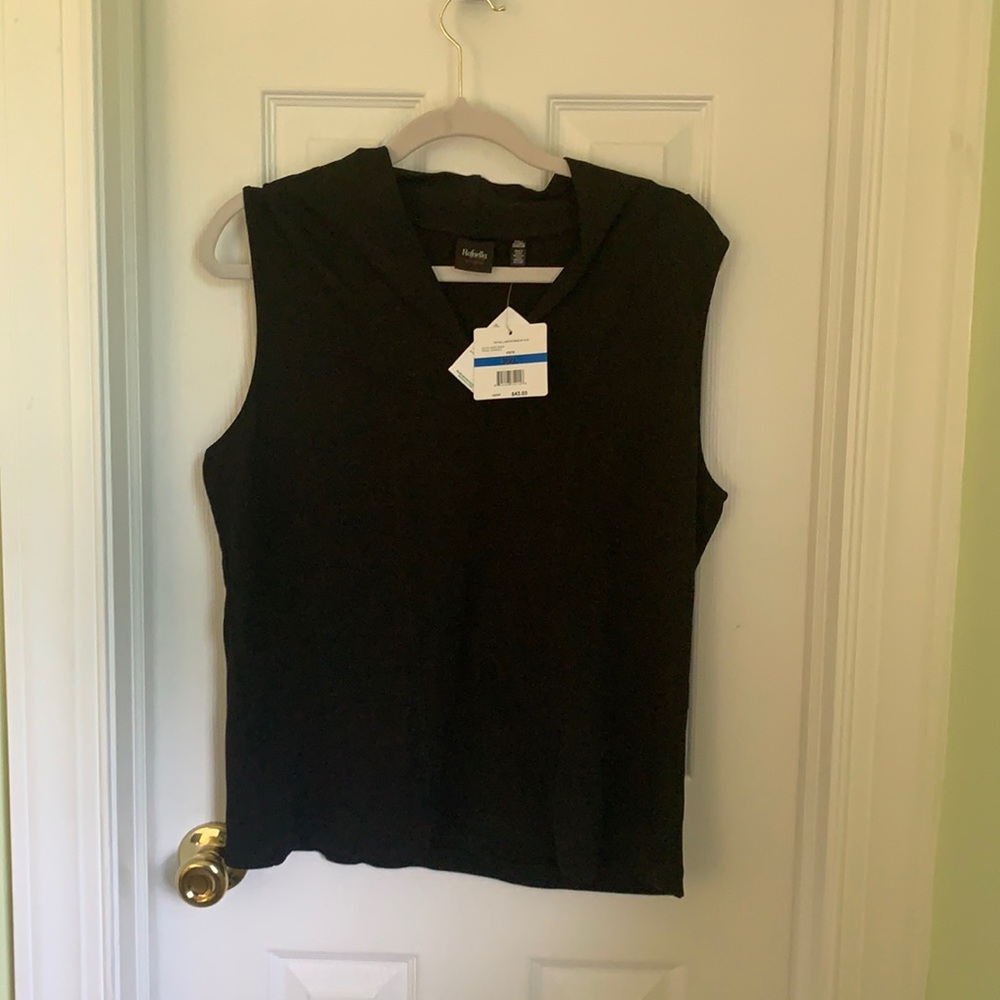 Black Sleeveless shirt.  Size PXL